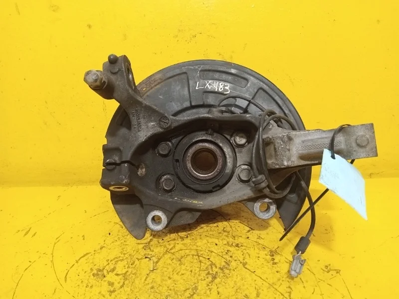 Кулак поворотный Nissan Altima L32 2007-2012