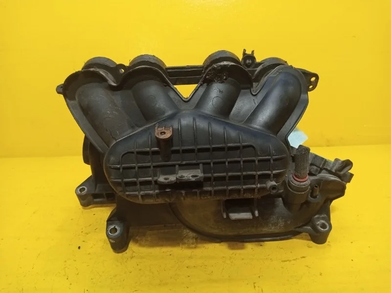 Коллектор впускной Ford Focus 2 2005-2011