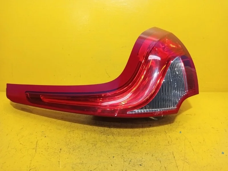 Фонарь Volvo XC60 2013-2018