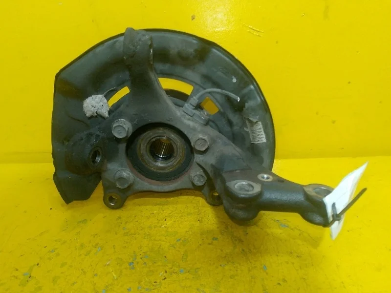 Кулак поворотный Toyota RAV4 XA30 2006-2012