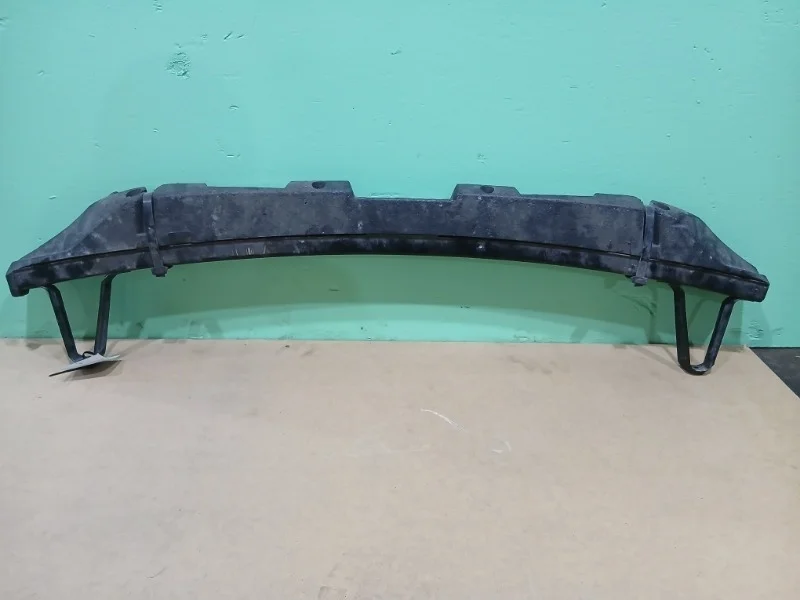 Усилитель бампера Nissan Qashqai J10 2010-2014