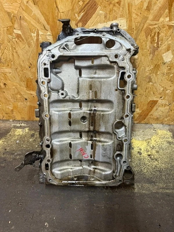 Поддон двигателя Volkswagen Tiguan