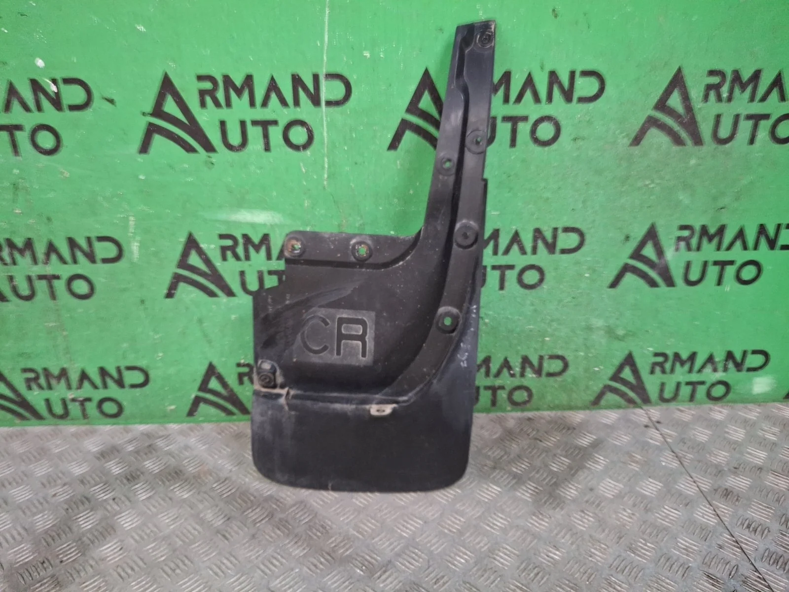 Брызговик Toyota Land Cruiser 2015-2021 200