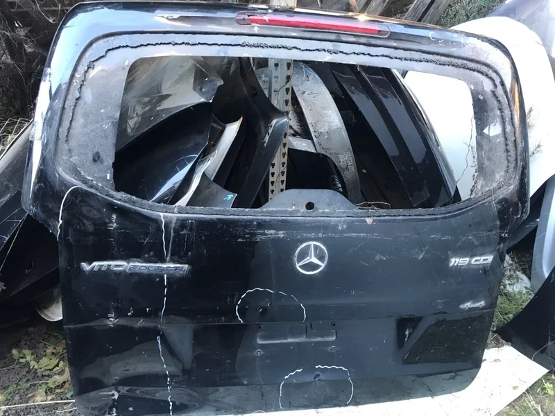 Дверь багажника Mercedes Vito A4477403900 W447
