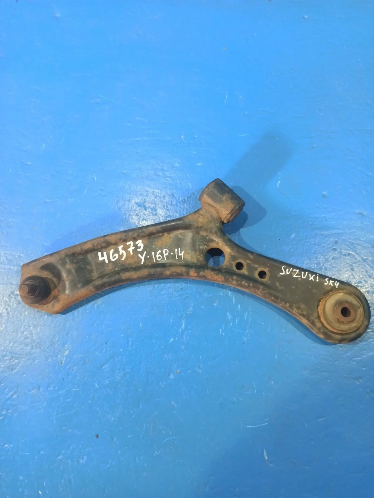 Рычаг передний левый  Suzuki SX4