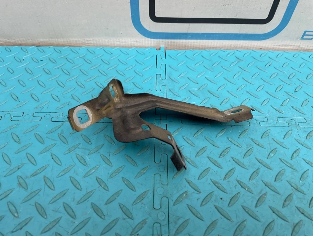 Кронштейн крыла Bmw 3-Series 2012 41357298037 F30 N20B20A 2.0, передний левый