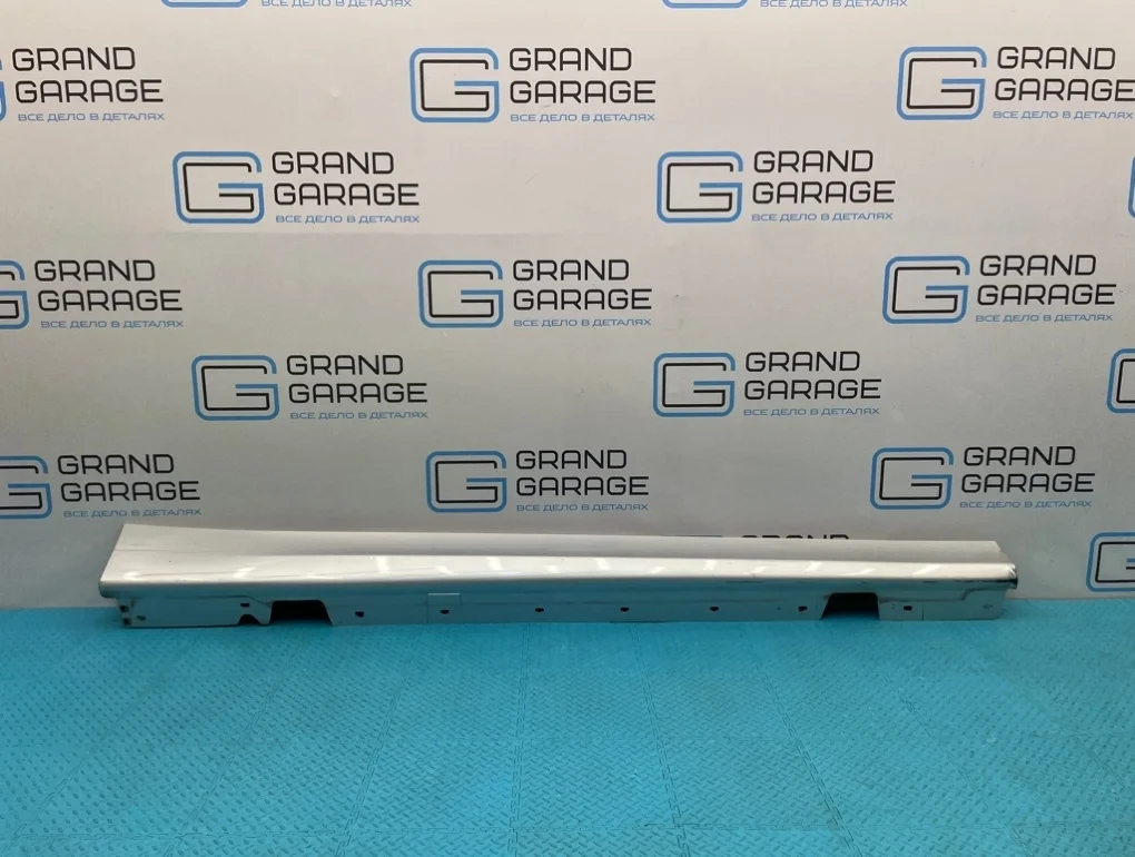 Порог Bmw 3-Series 2006 51717062298 E90 N46B20B 2.0, правый