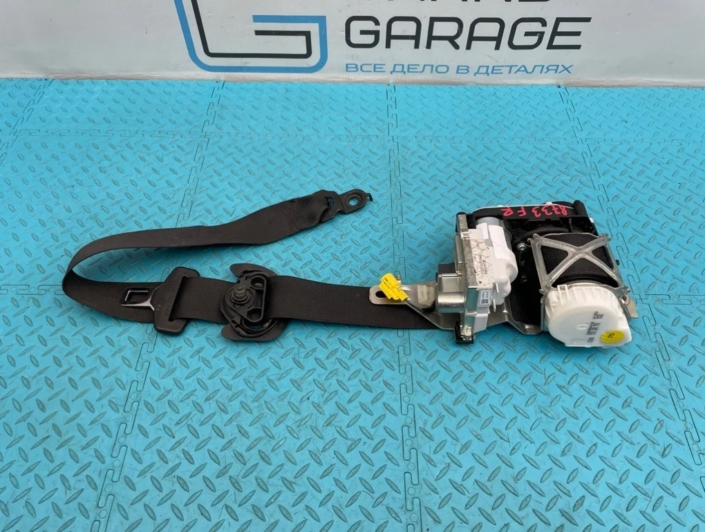 Ремень безопасности Mercedes-Benz Ml-Class 2012 A1668601285 W166 642.826 3.0, передний правый