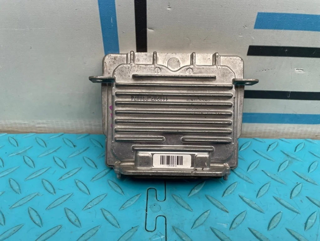 Блок розжига ксенона Volvo V60 2011 31297941 FW B4164T 1.6