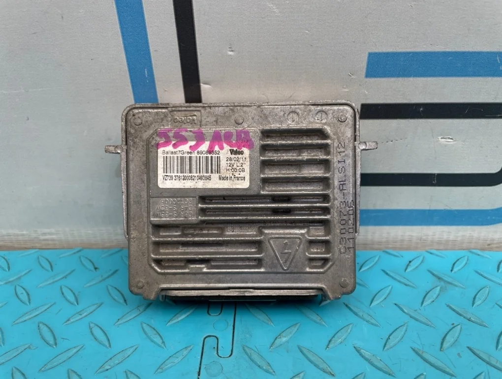 Блок розжига ксенона Volvo V60 2011 31297941 FW B4164T 1.6