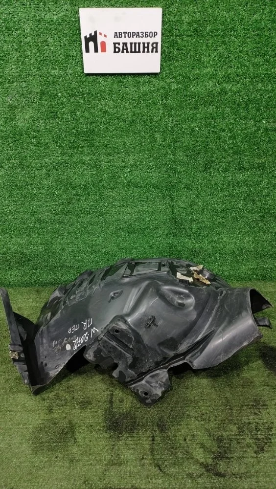 Подкрылок Mercedes E-Class 2011 A2076901730 W207 271.860, передний правый