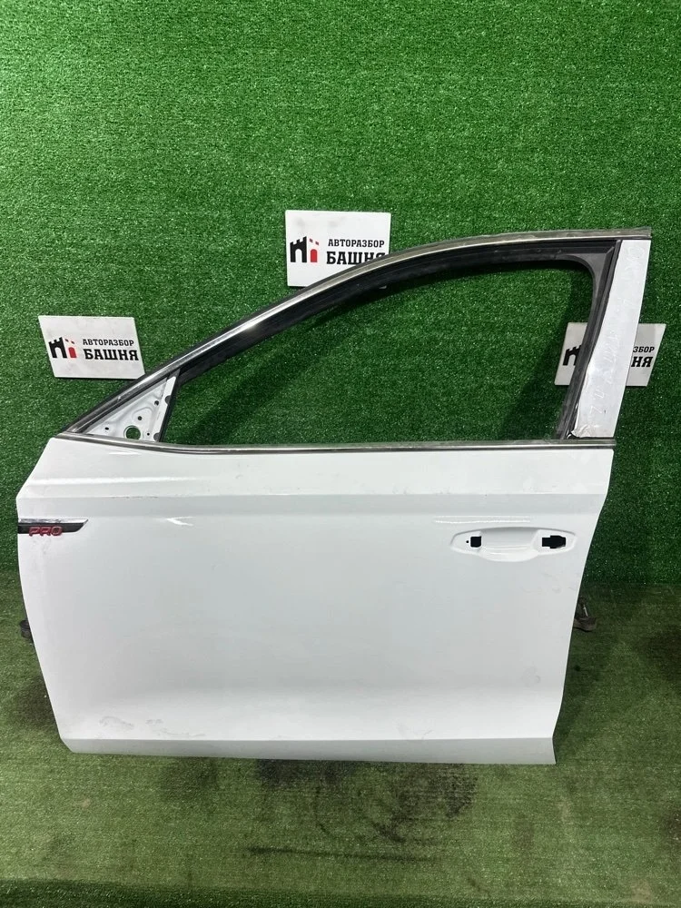 Дверь Skoda Octavia 5ER831051 A8, передняя левая