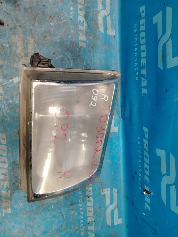 Фара правая Toyota Land Cruiser 100 1998