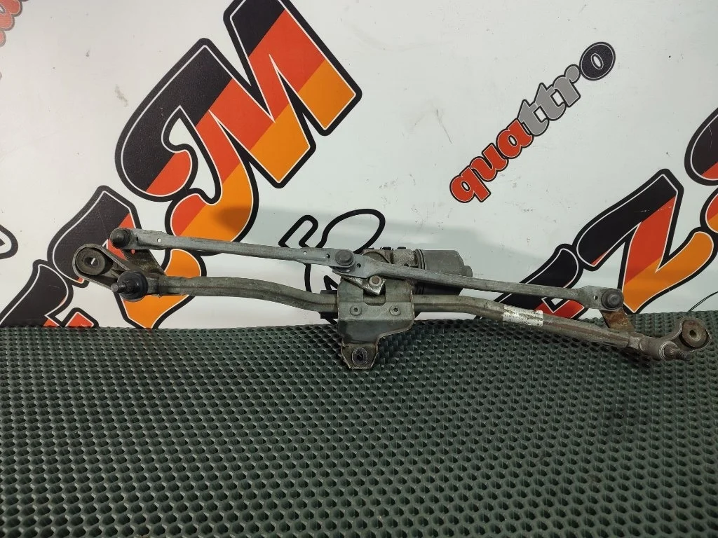 Трапеция стеклоочистителя Audi A4 8E1955023E B7, передняя