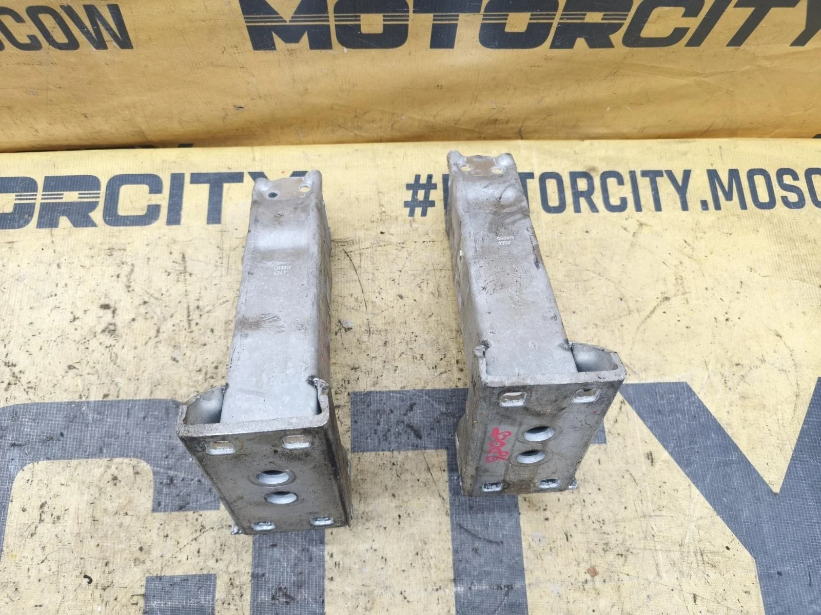 Кронштейн усилителя бампера BMW X3 2007 E83