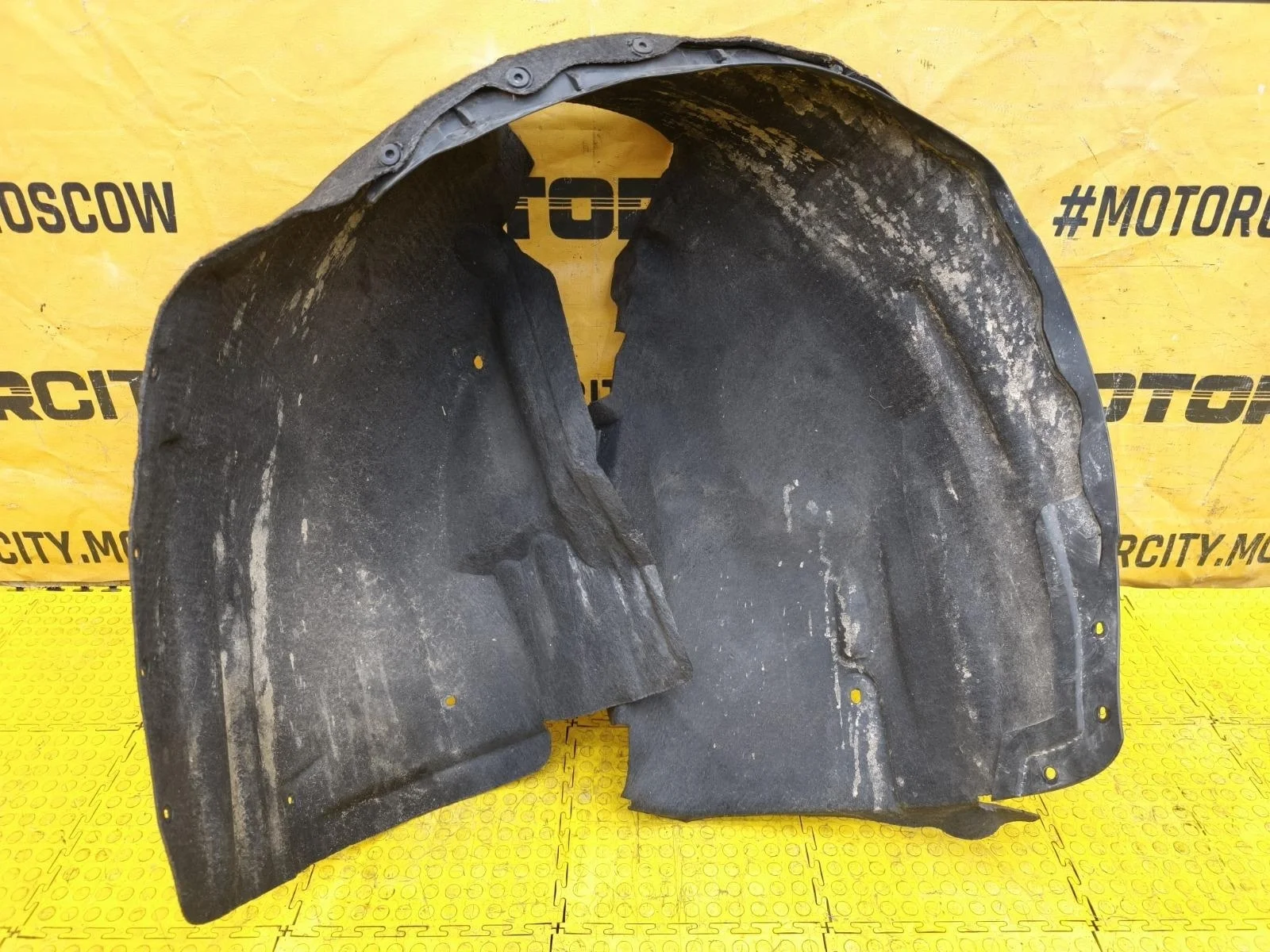 Подкрылок VOLVO XC60 2013