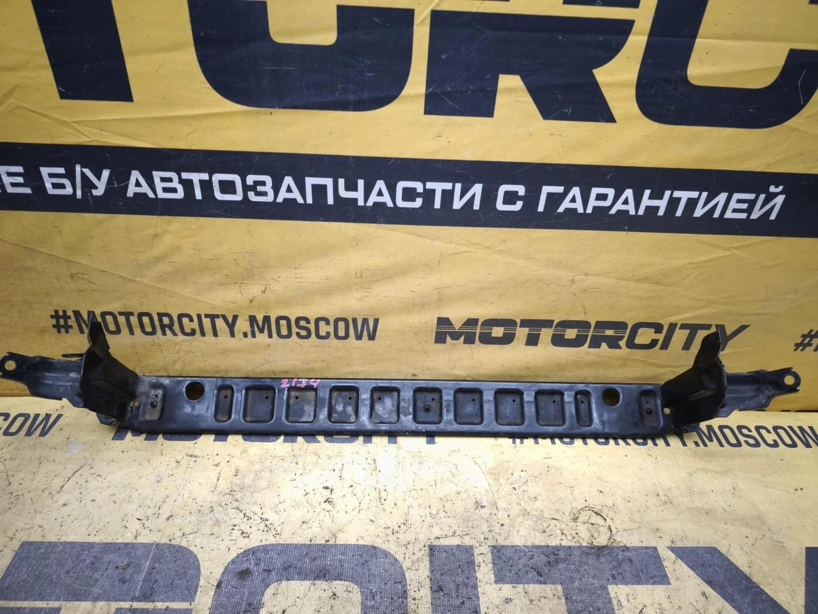 Кронштейн радиатора VOLVO S60 2012