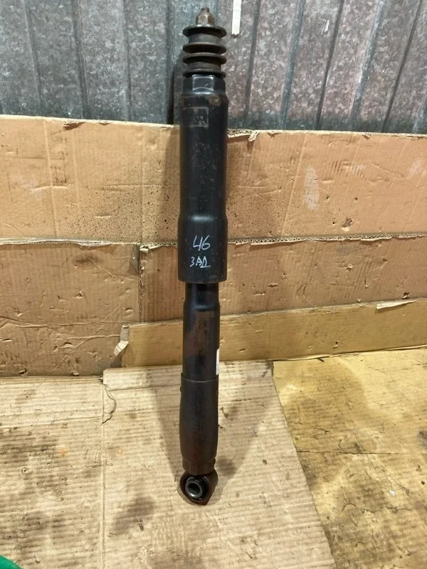 Амортизатор задний Toyota Land Cruiser 2015 4853069445 URJ200 1VD-FTV 4.5, задний