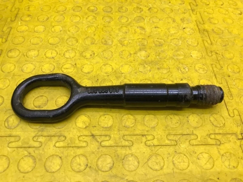 Крюк буксировочный Skoda Octavia 2018 8K0805615 5E3 CJS 298666