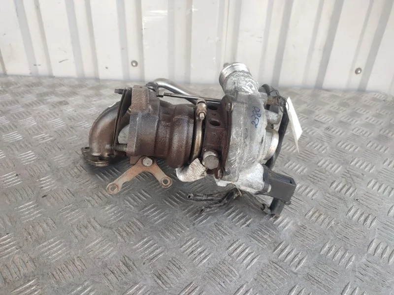 Турбина Volkswagen Jetta 2012 03C145702P 6 CAV