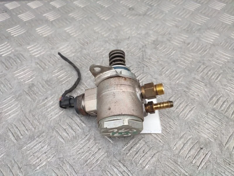 Топливный насос высокого давления Skoda Yeti 2012 03C127026E CAV