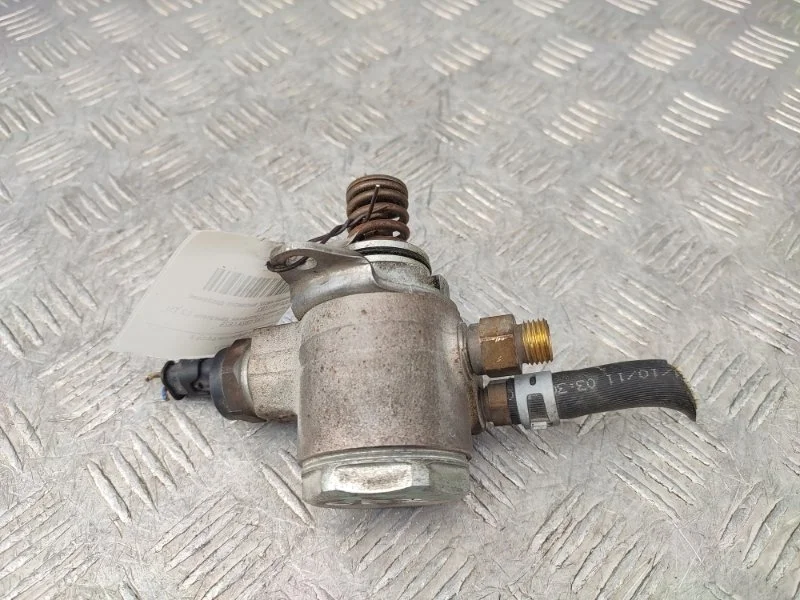 Топливный насос высокого давления Skoda Yeti 03C127026D CBZ