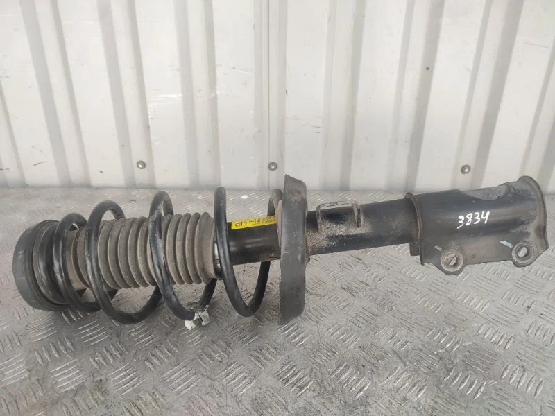 Стойка подвески Chevrolet Cruze 133331988 J300, передняя левая