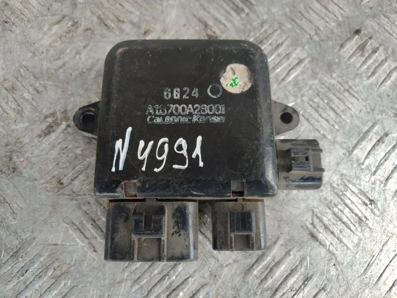 Блок управления вентилятором Nissan Qashqai 21493EH10A J10 MR20