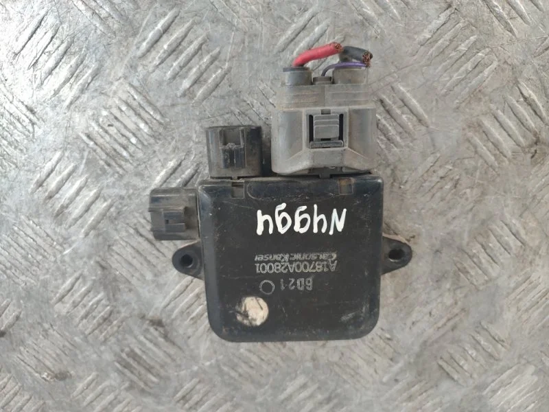 Блок управления вентилятором Mitsubishi Lancer A18700A28001 CS2A