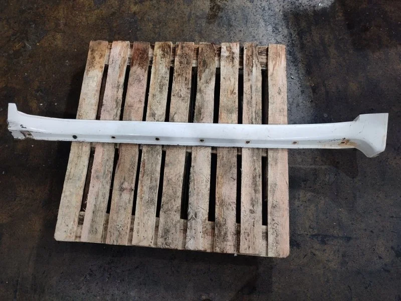 Накладка на порог наружная Toyota Land Cruiser 7585060040 200, правая