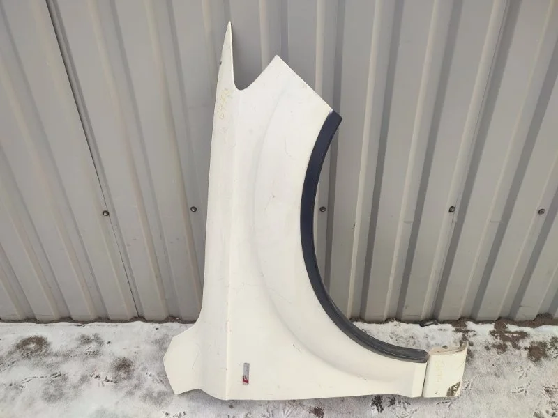 Крыло Audi Q7 4L0821102 4L, переднее правое