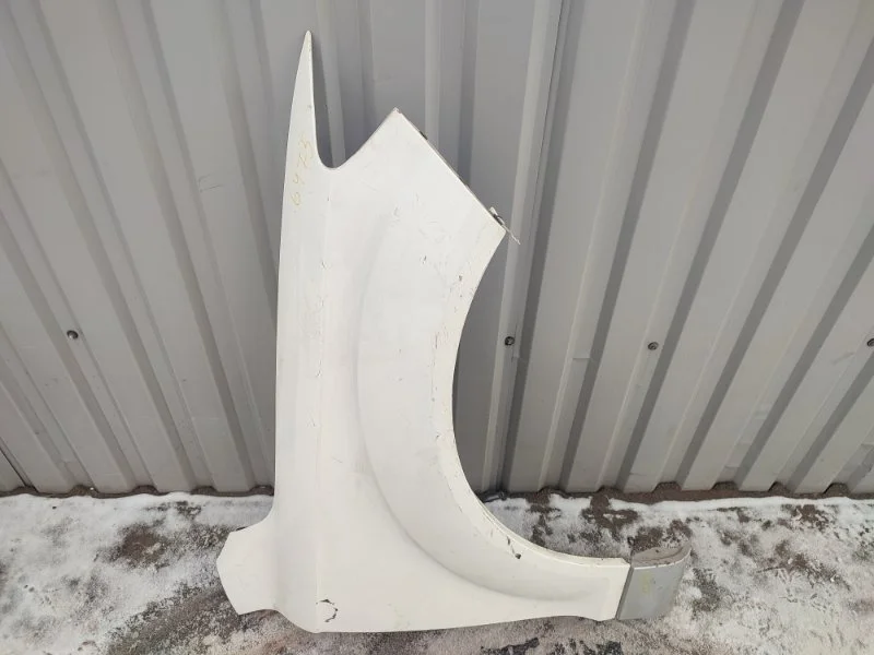 Крыло Audi Q7 4L0821102 4L, переднее правое