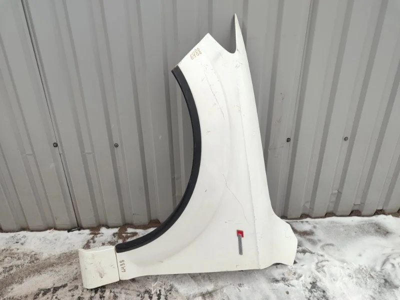 Крыло Audi Q7 4L0821101 4L, переднее левое