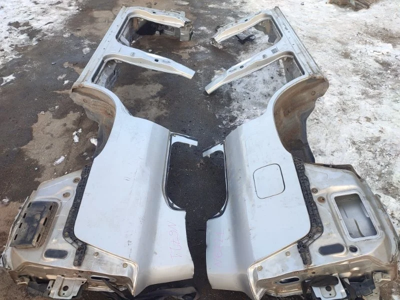 Порог кузова Toyota Land Cruiser 6016160890 200