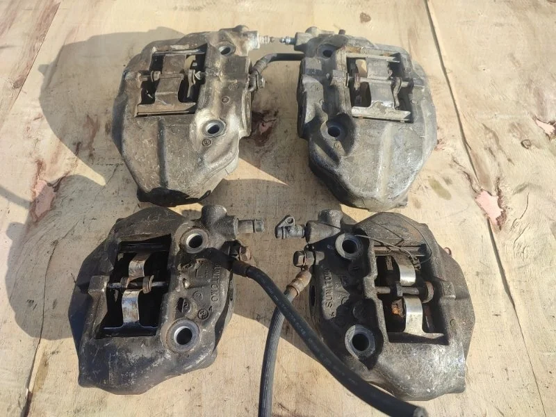 Суппорт тормозной Toyota Celsior 4773050150 UCF31 3UZ-FE