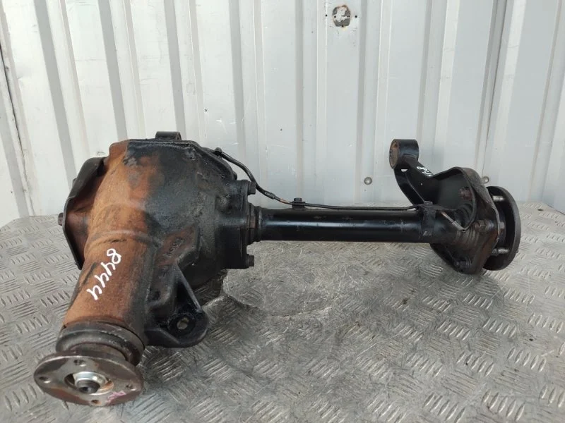 Редуктор Mitsubishi L200 MN168952 4 4D56U, передний