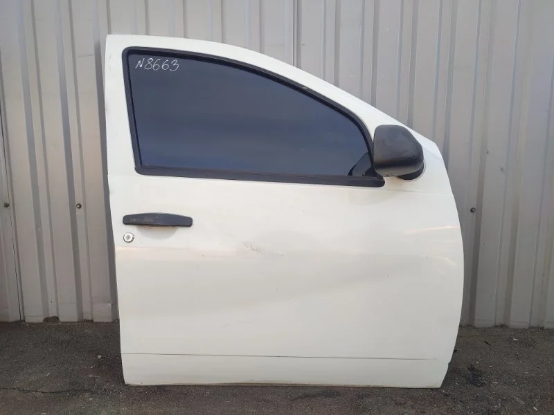 Дверь Renault Duster 801006719R 1 HSM, передняя правая