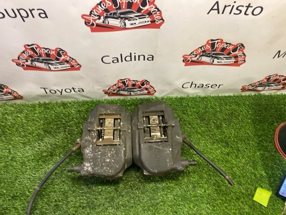 Суппорта передние Toyota Crown 2008 4775022460 GRS184 2GR-FSE