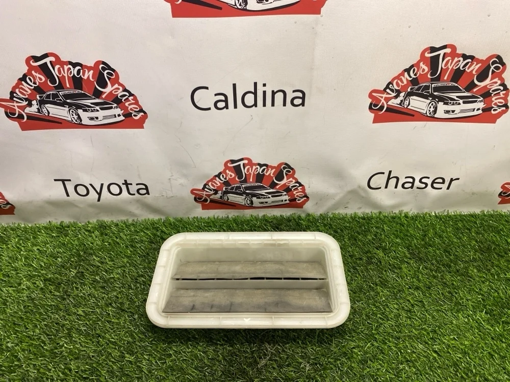 Клапан вентиляции крыльев Toyota Avensis 2006 6294005050 AZT251, задний правый