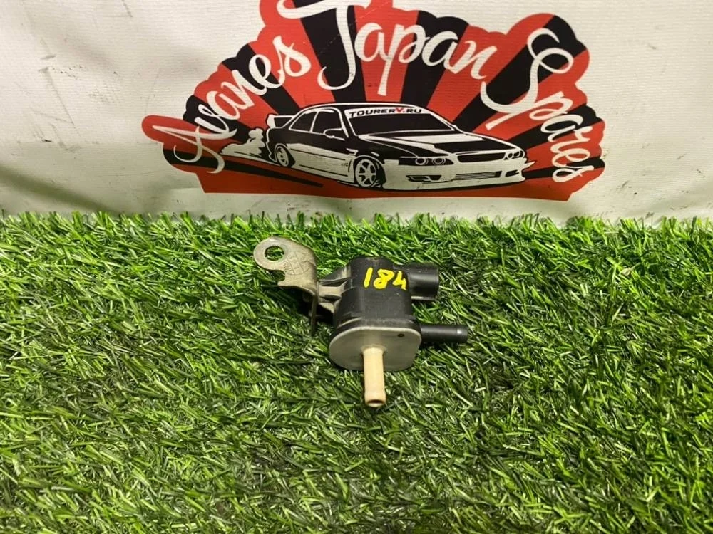 Клапан вакуумный Toyota Crown 2006 2586031060 GRS184