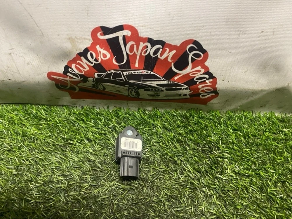 Датчик AirBag Lexus Is350 2007 8983102020 GSE21, правый