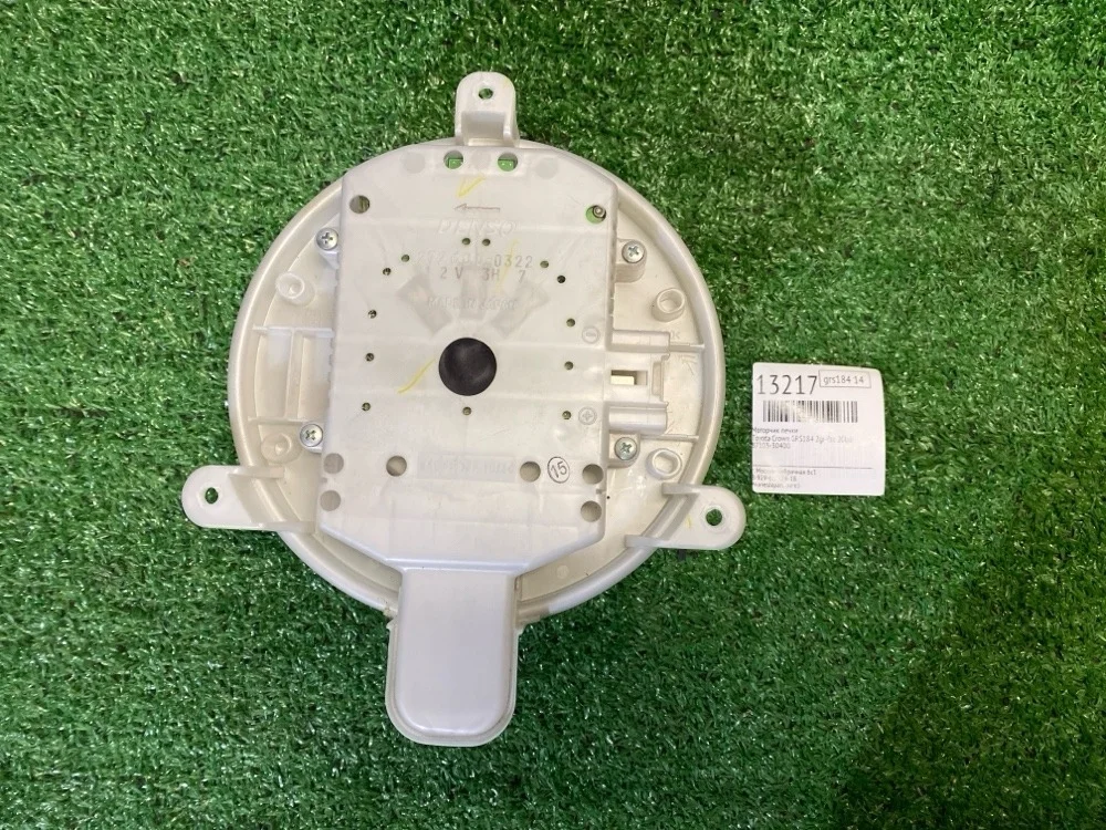 Моторчик печки Toyota Crown 2006 8710330400 GRS184 2GR-FSE