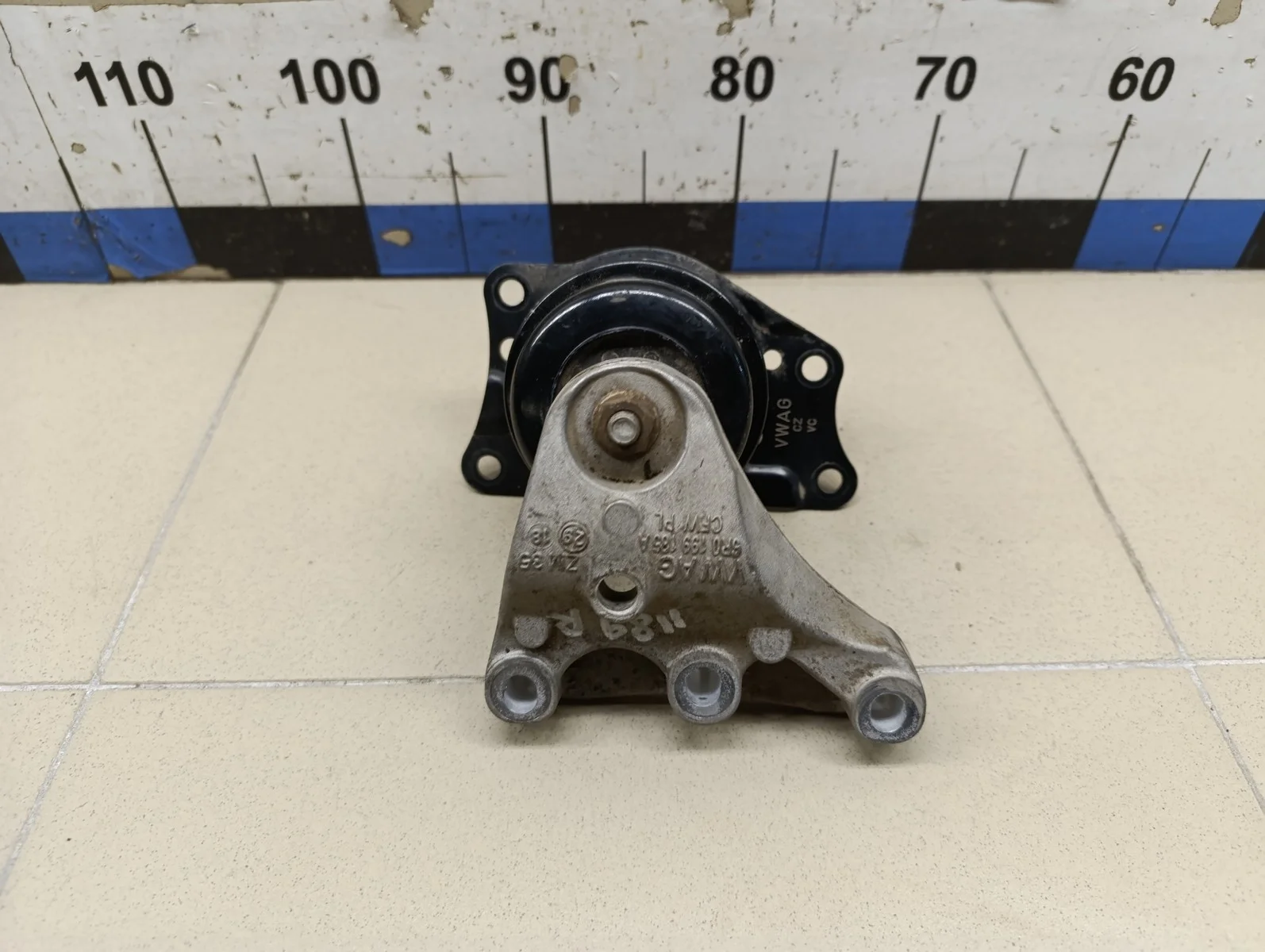 Опора двигателя правая Polo (Sed RUS) 2011>