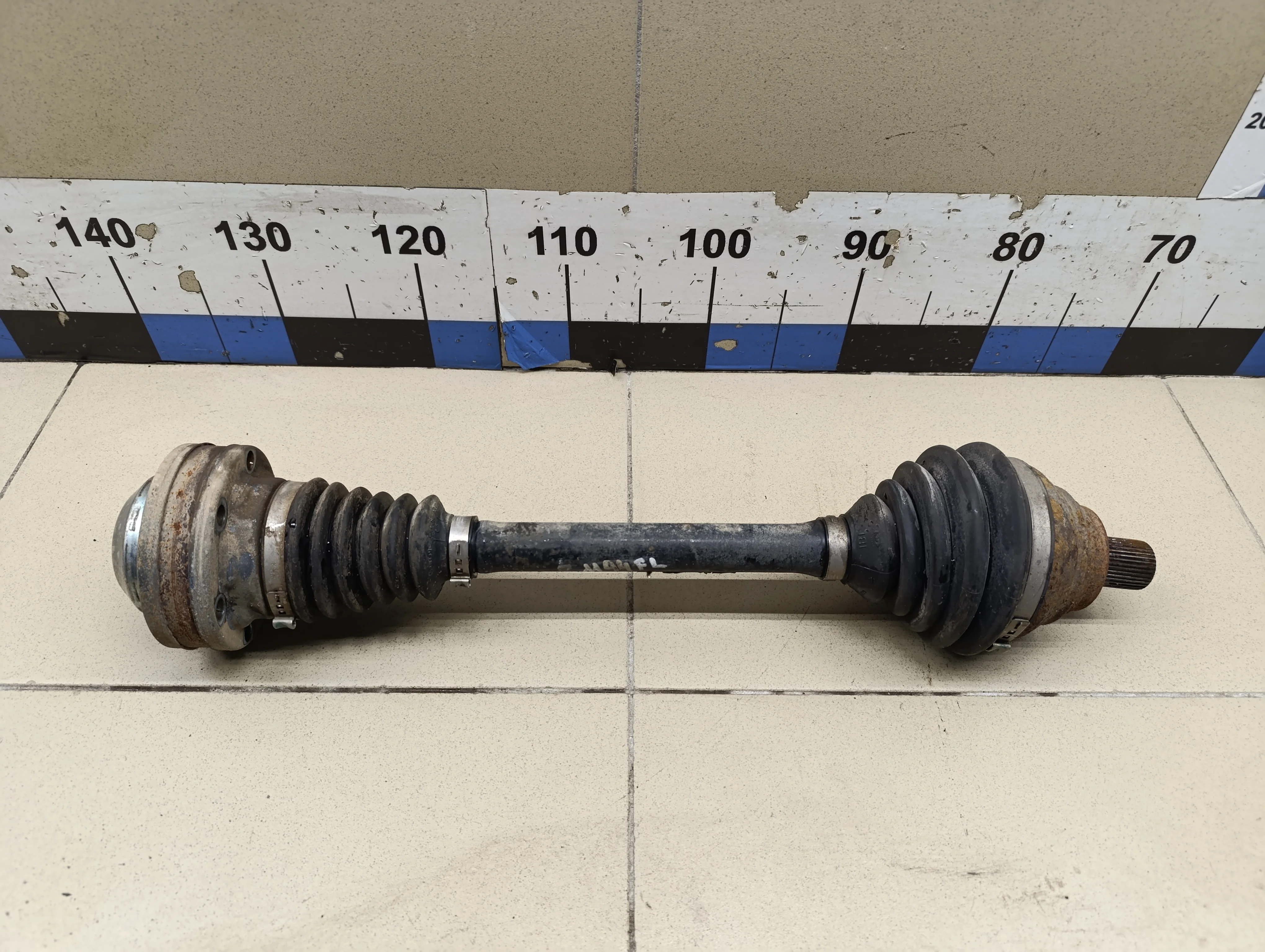 Полуось передняя левая Octavia (A7) 2013>