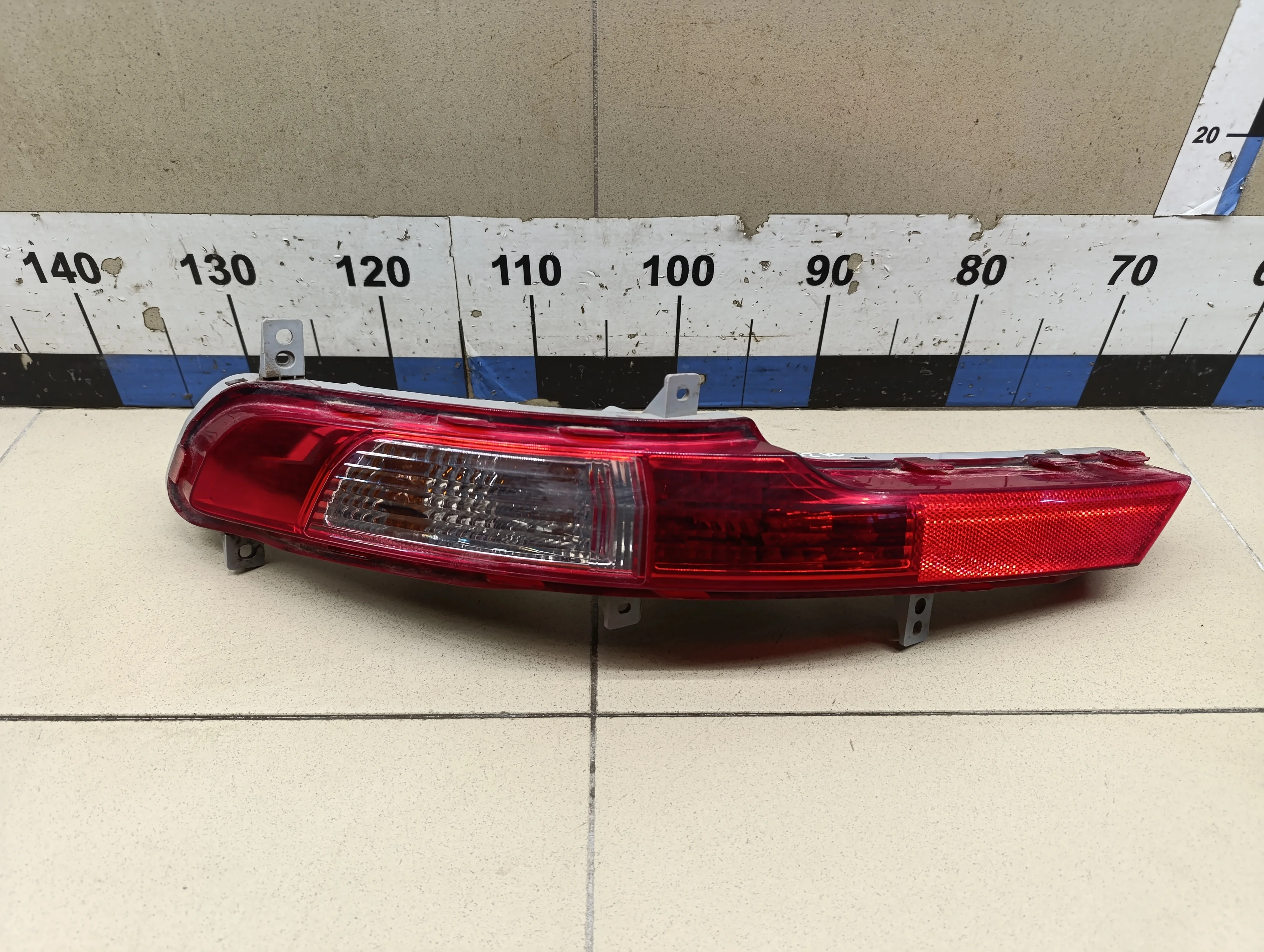 Фонарь задний в бампер левый Sportage 2010-2015