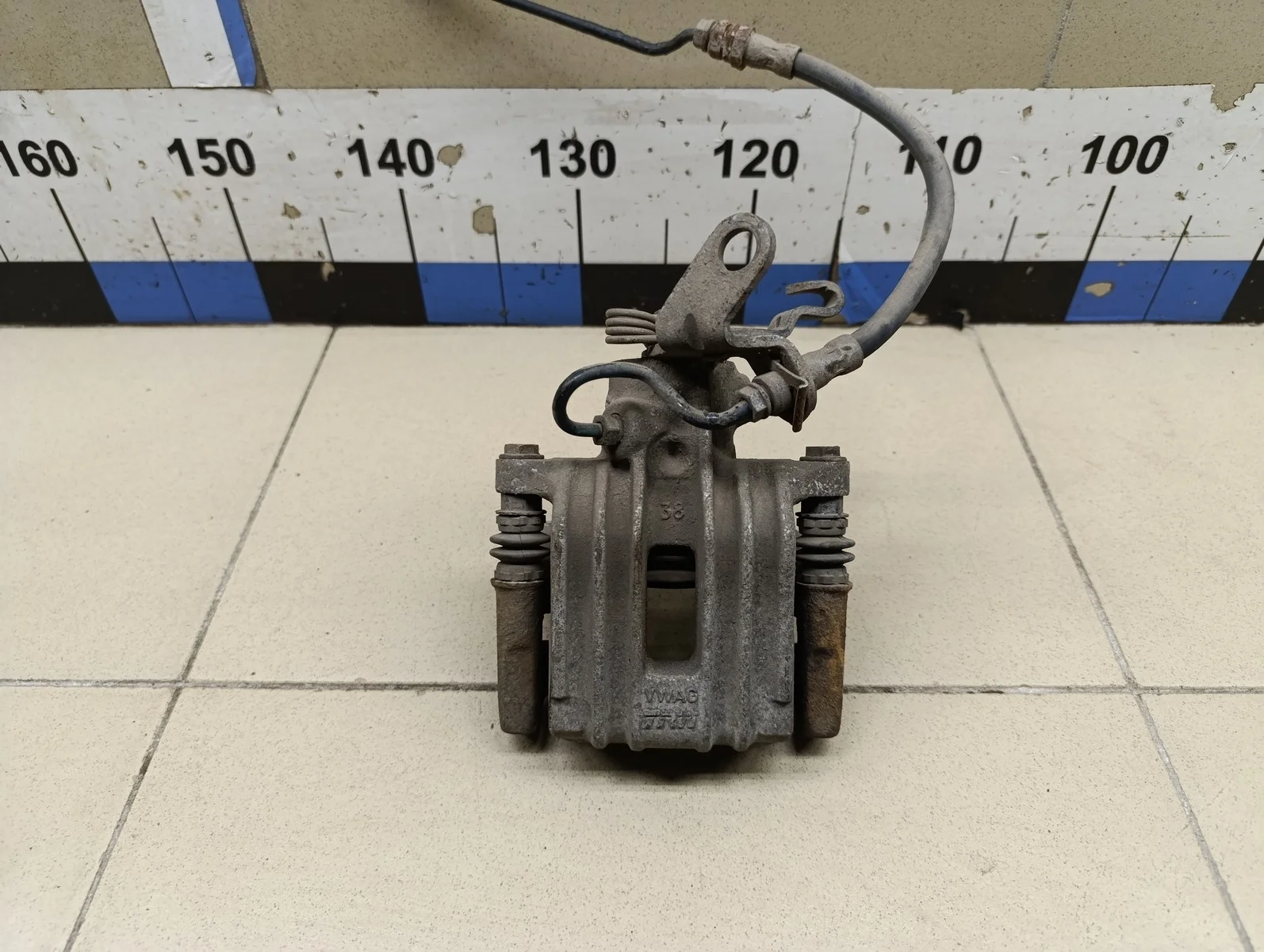 Суппорт задний левый Octavia (A5 1Z-) 2004-2013