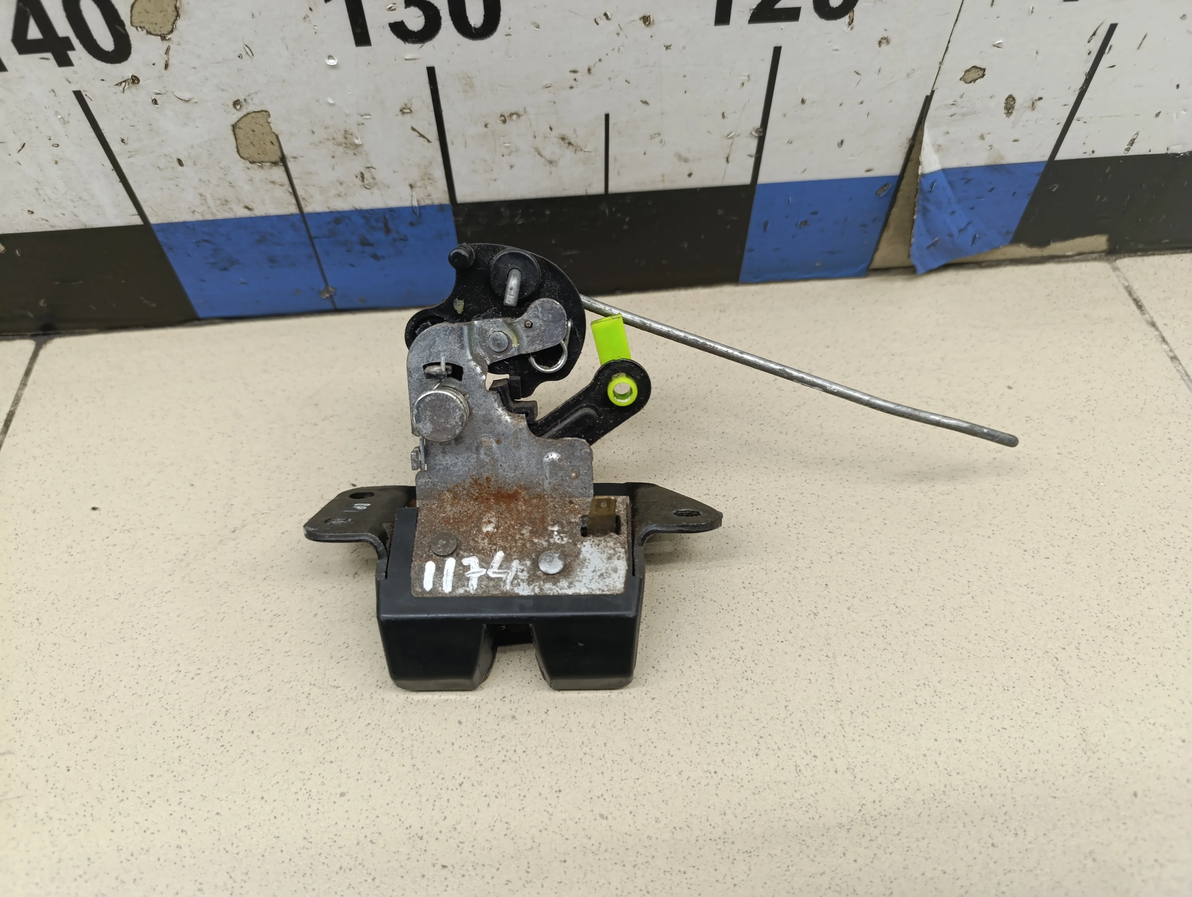 Замок багажника RIO 2011-2017