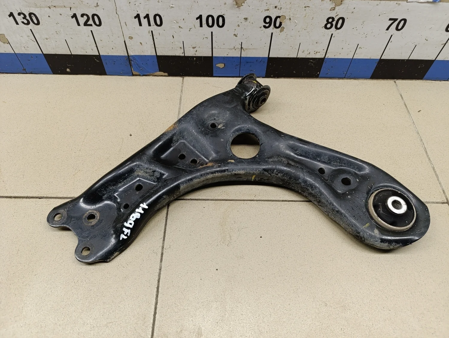 Рычаг передний левый Fabia 1999-2006