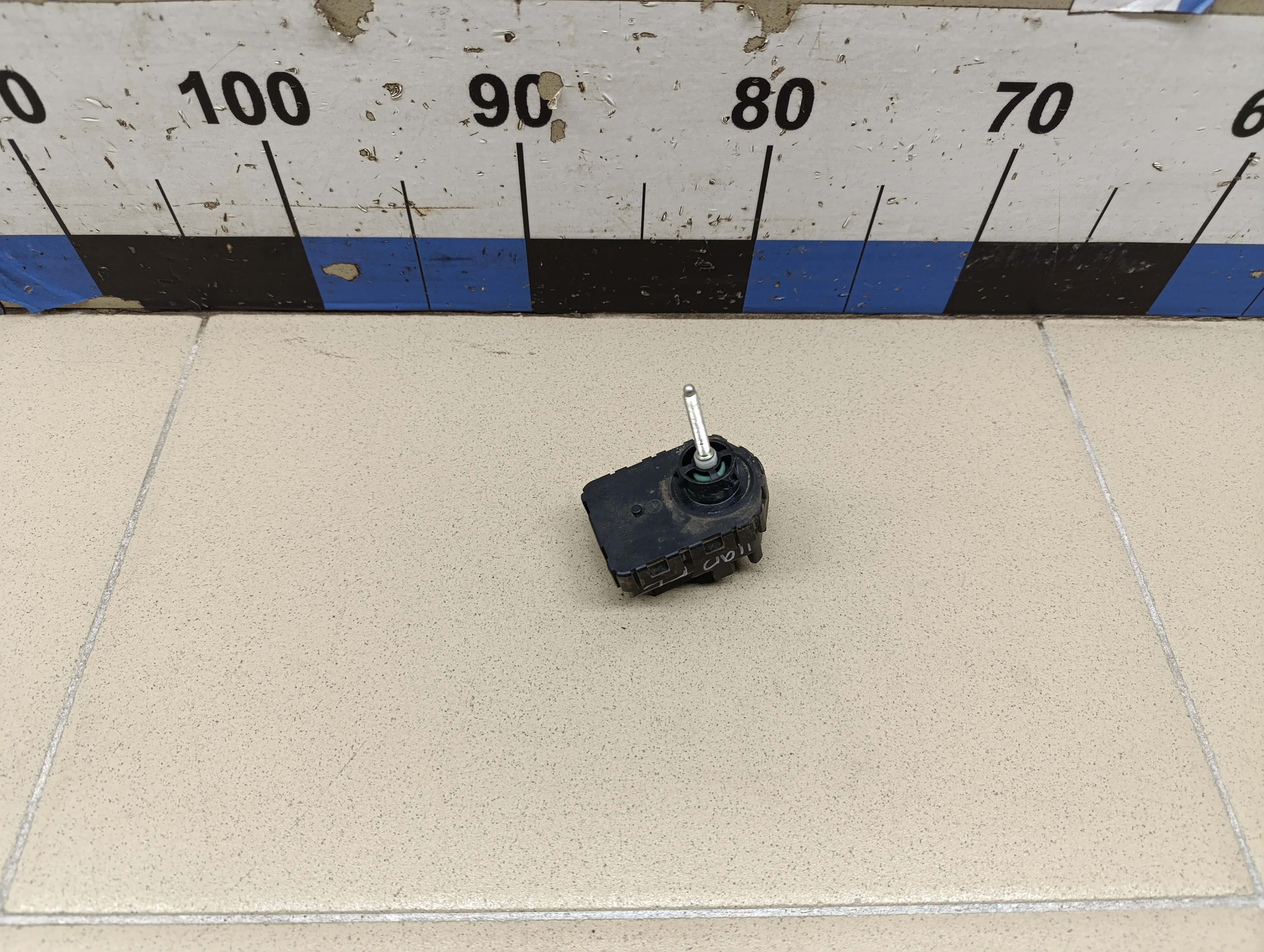 Моторчик корректора фары Camry XV40 2006-2011