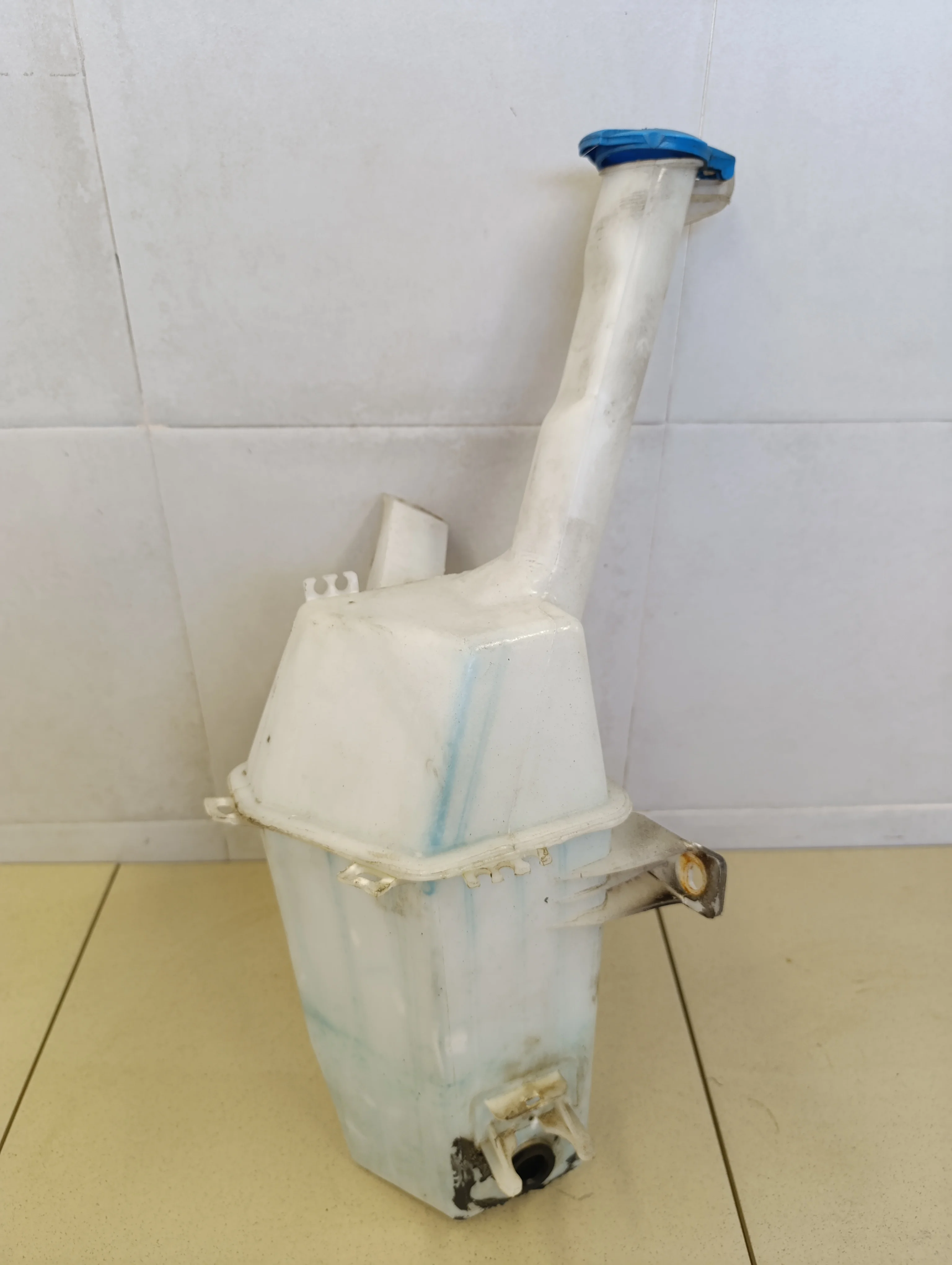 Бачок омывателя лобового стекла RIO 2011-2017